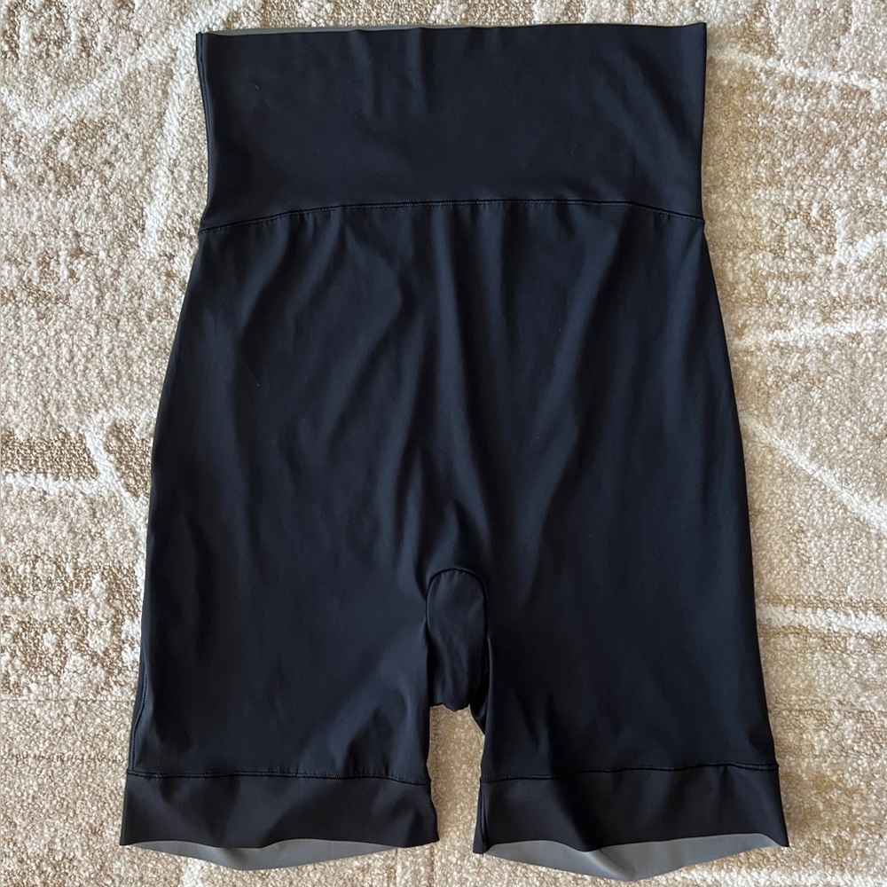 Soma Vanishing 360 High Waist Smoothing Short Black XXL